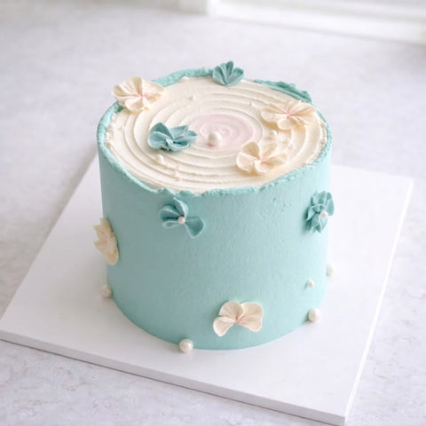 Pastel Blume Cake