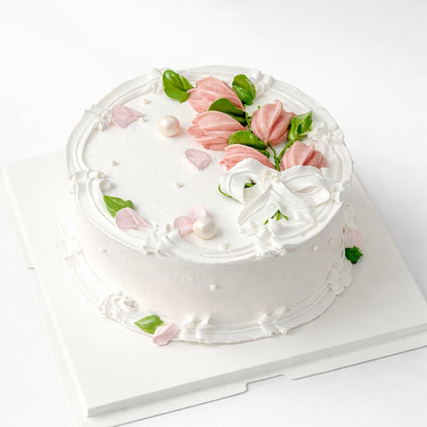 Vintage Tulip Bouquet Cake