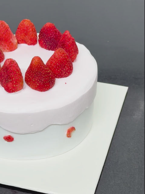 Baby Berry Cake
